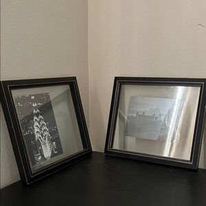 Black Picture Frame Set with New York Landmarks